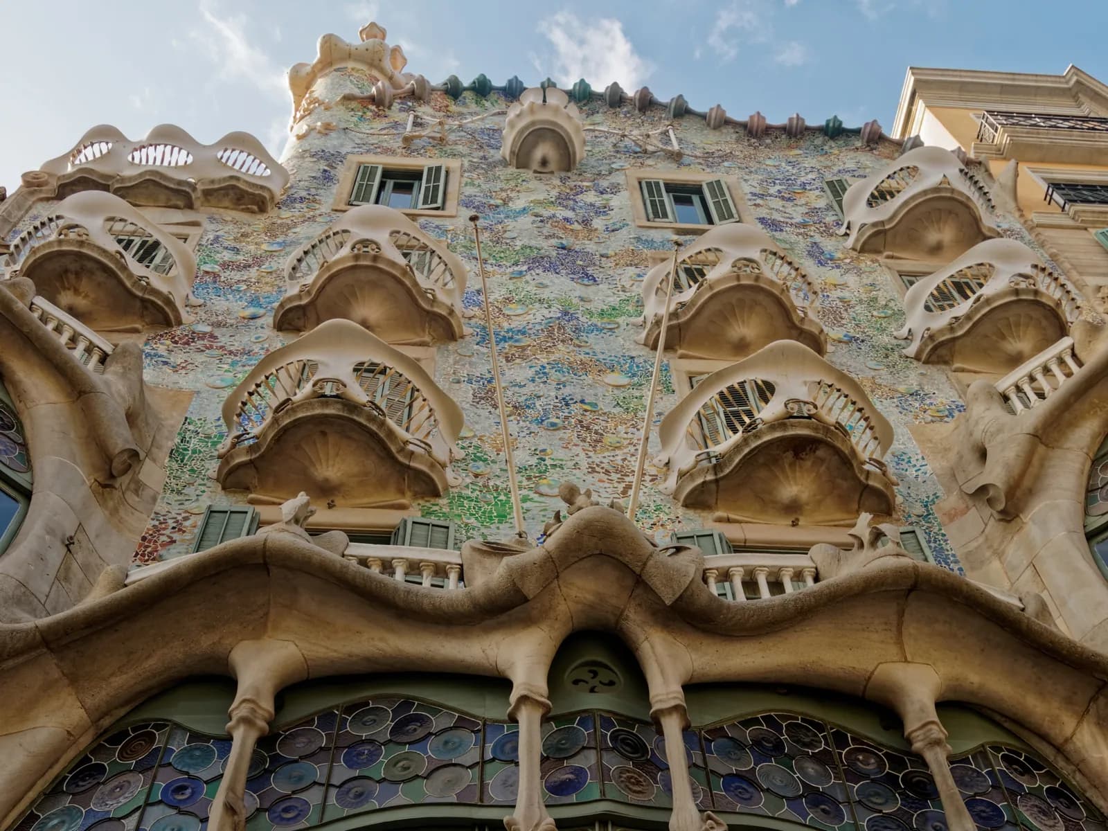 Casa Batlló at night illuminated on Passeig de Gràcia