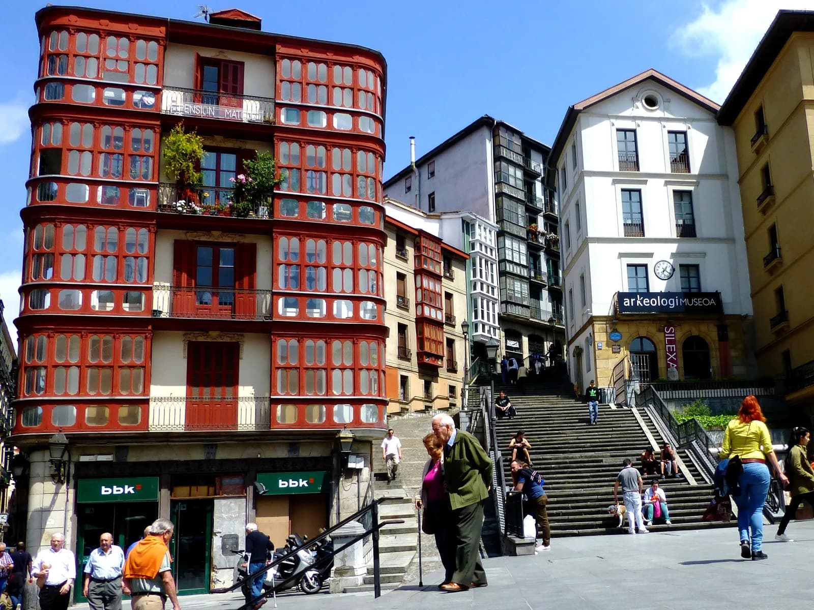 Plaza y escaleras de Mallona en el Casco Viejo de Bilbao