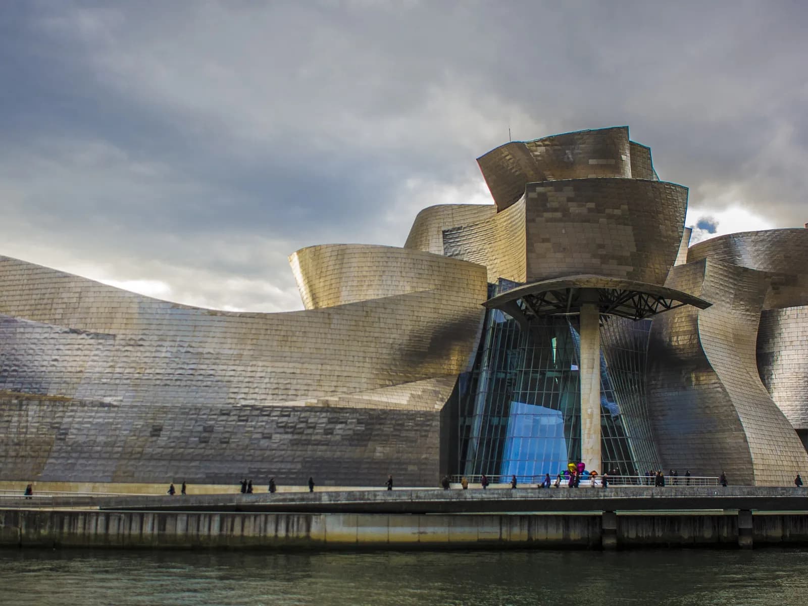 Guggenheim Museum Bilbao and the estuary