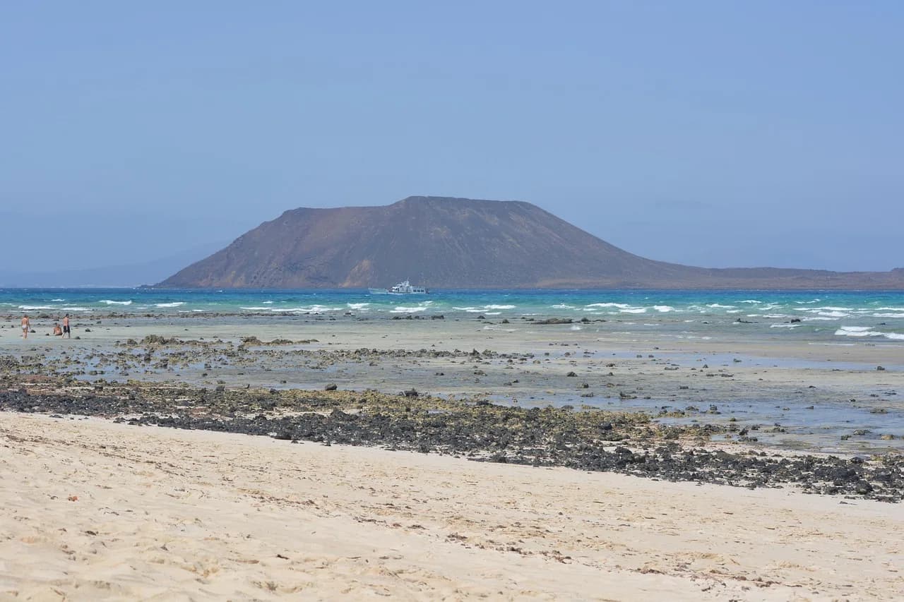 Passenger ferry between Corralejo and Lobos Island