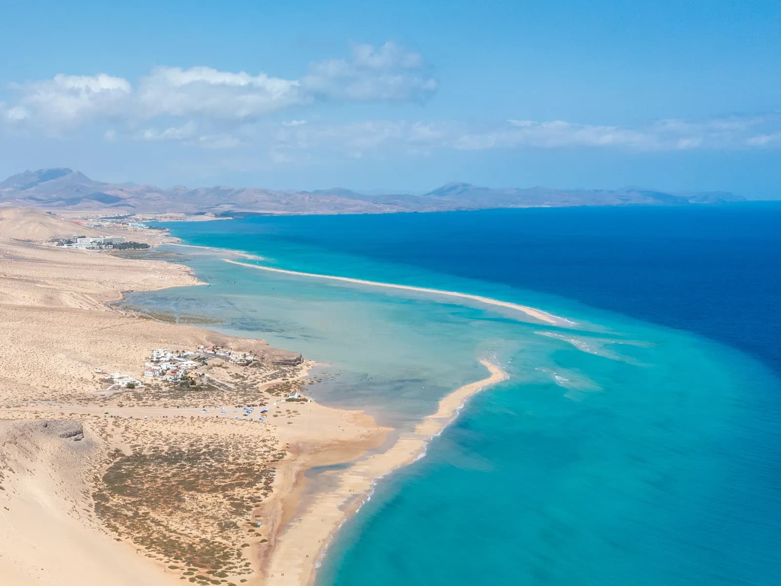 Vista aérea de la laguna de la playa de Sotavento