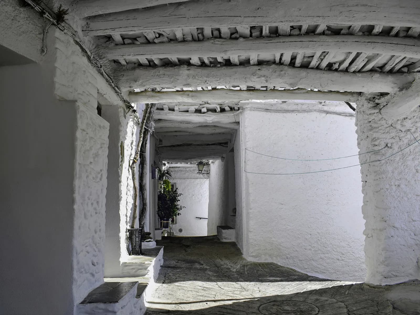 Tinao, a covered passage typical of the Alpujarra
