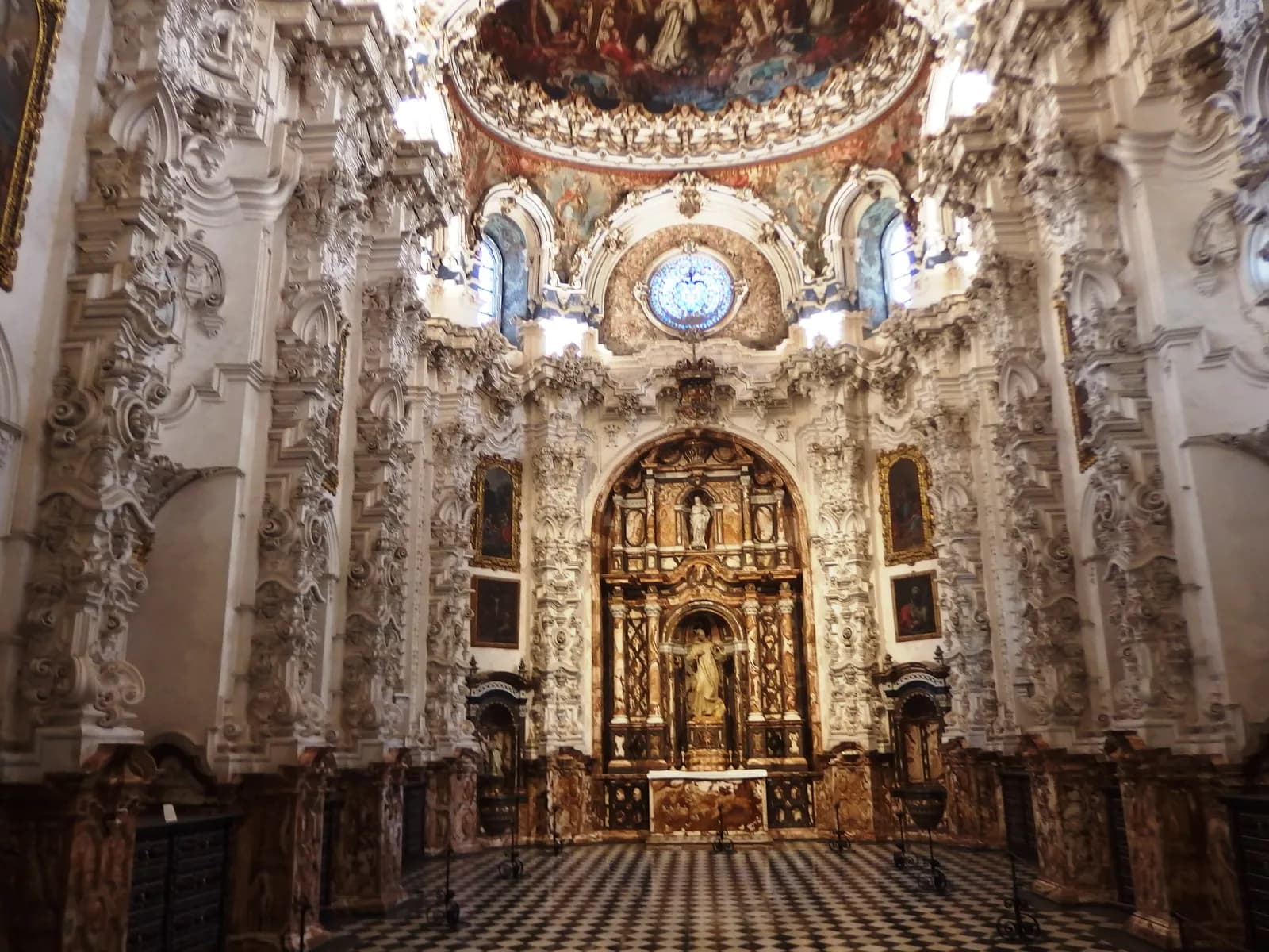 Sacristía barroca de la Cartuja de Granada