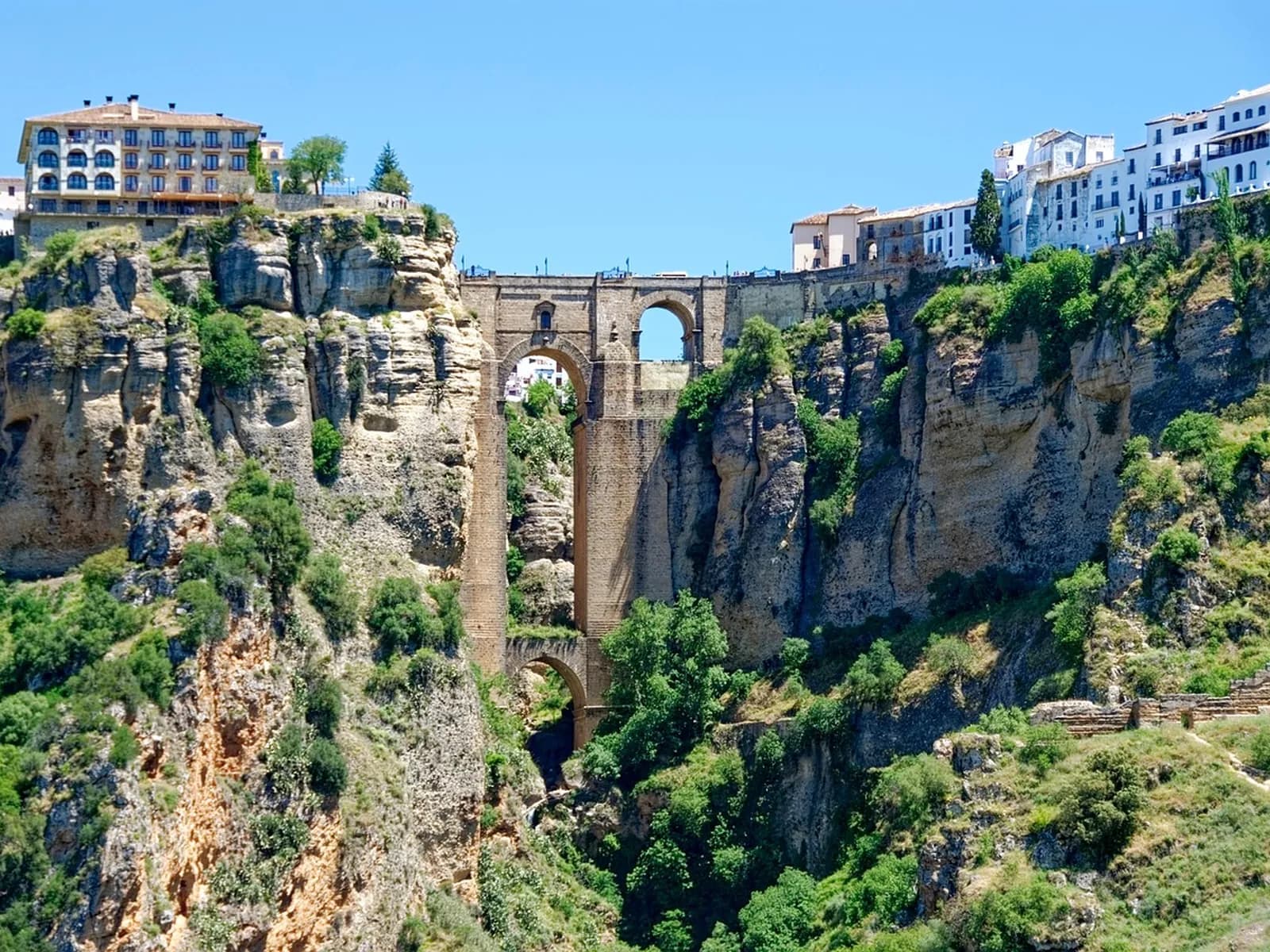 Ronda colgada sobre el Tajo