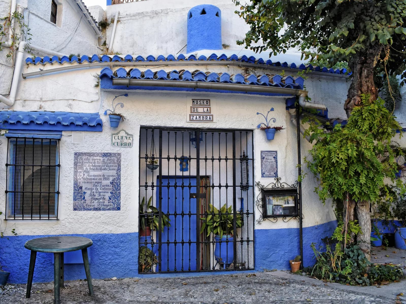 Facade of a flamenco cave in Sacromonte, Granada