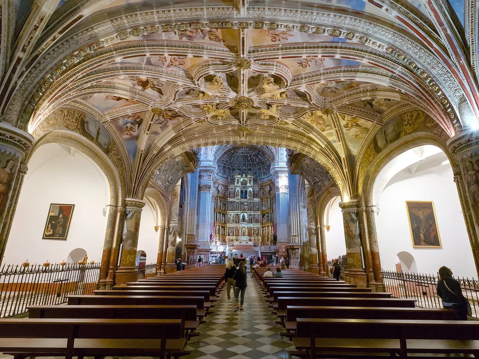 Nave of the San Jerónimo monastery church