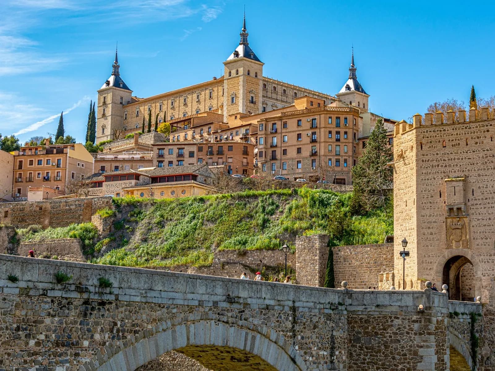 Alcazar toledo fachada norte espana en Alcazar toledo