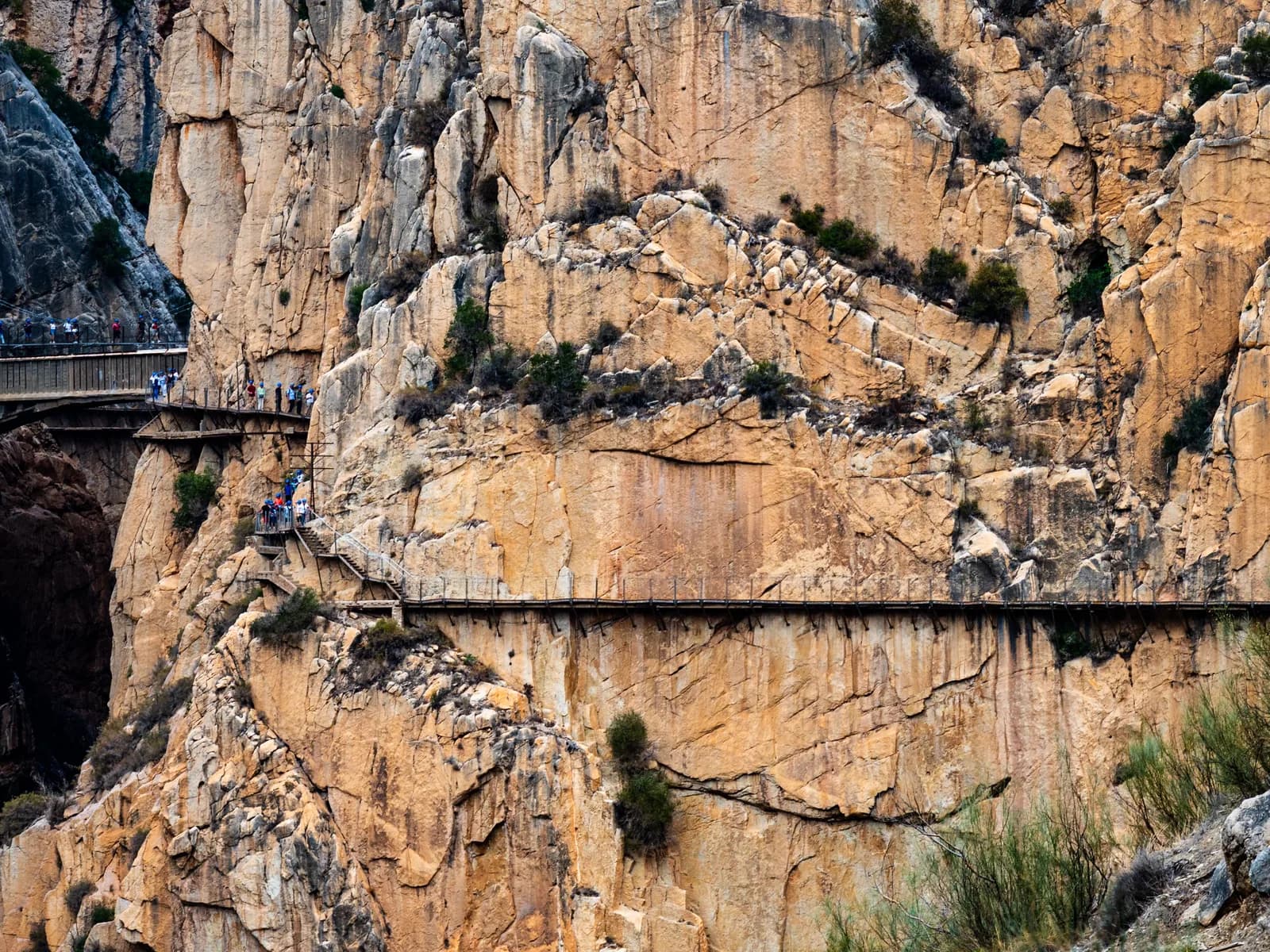 Pasarelas del Caminito del Rey sobre el desfiladero de los Gaitanes