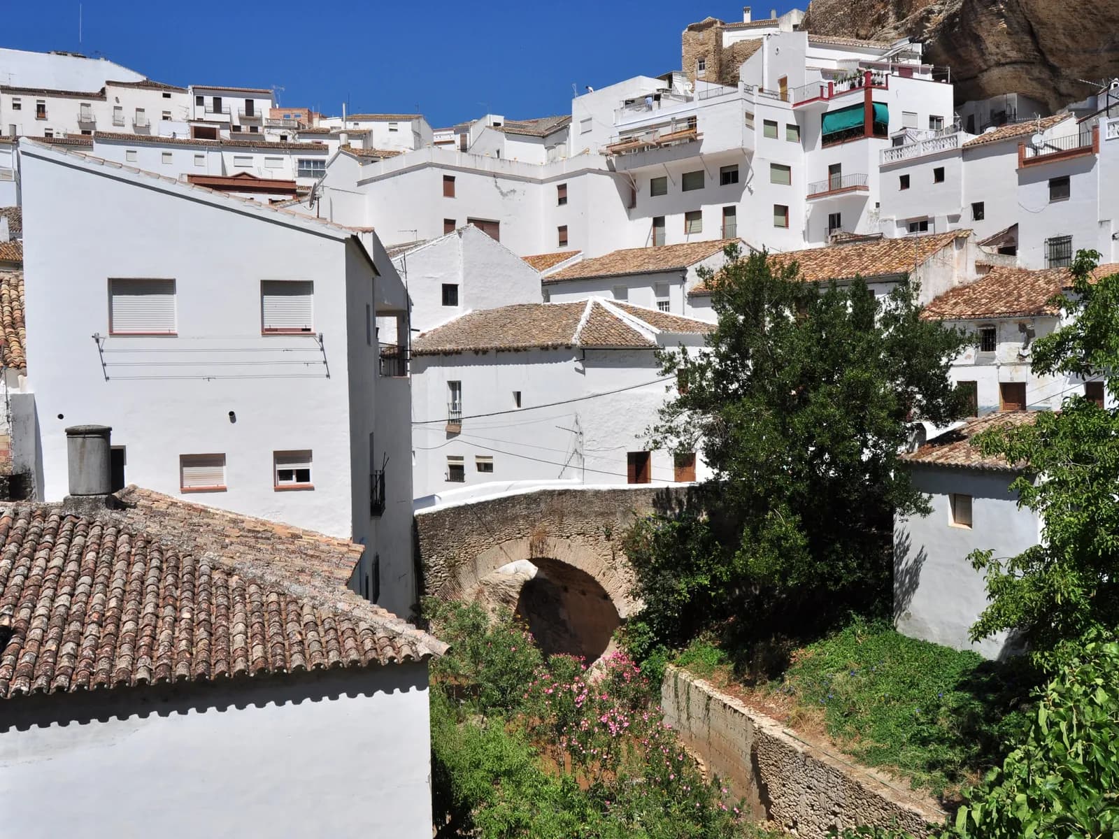 Street in Setenil de las Bodegas with houses under the rock