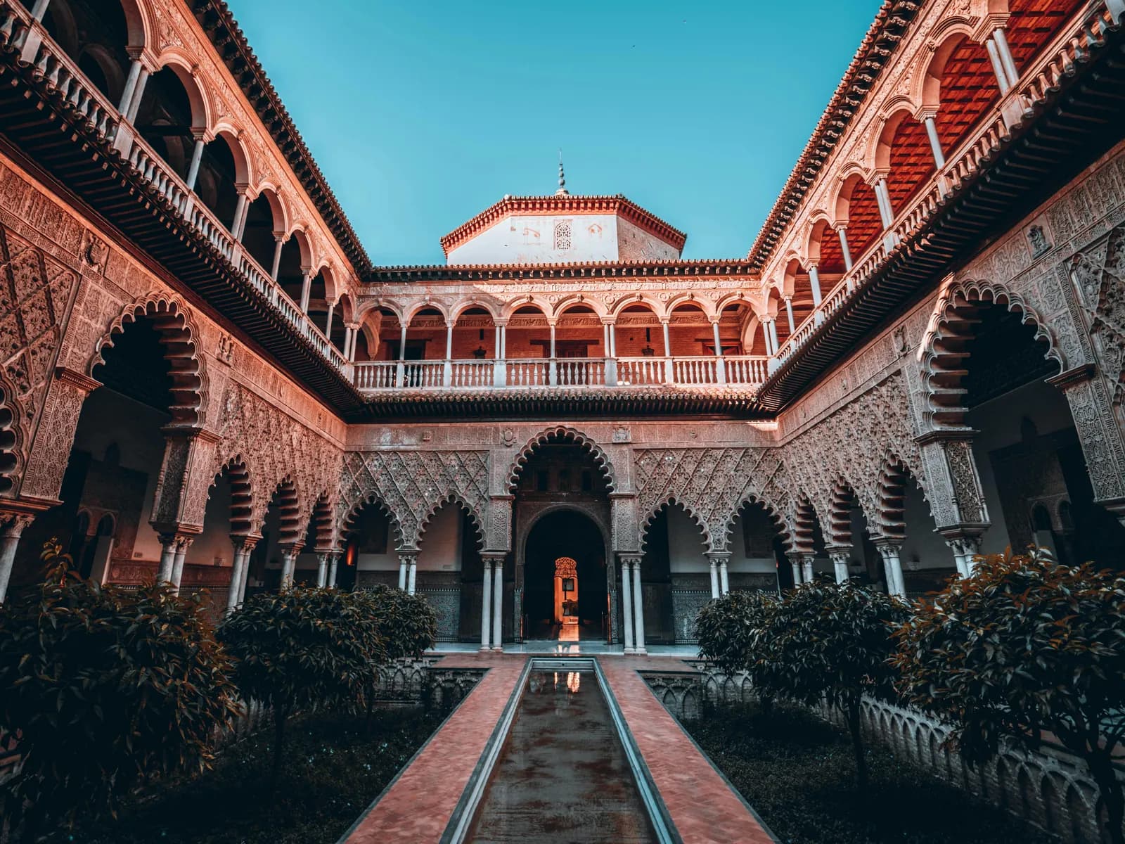 Fachada del Palacio de Pedro I en el Real Alcázar de Sevilla