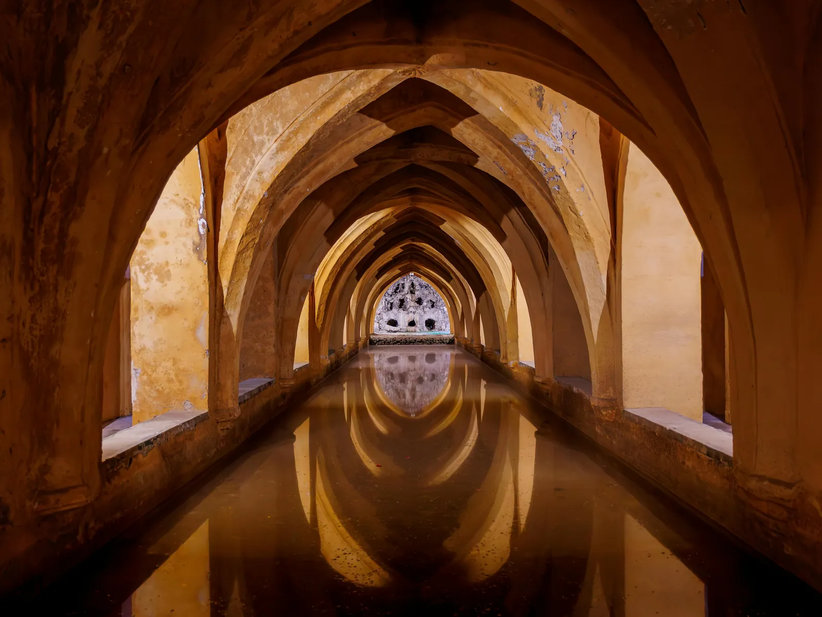 Baños de Doña María de Padilla en el Real Alcázar